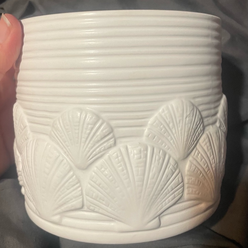 🔴 3/$12 Decorative Ceramic Shell Planter! NEW!‎